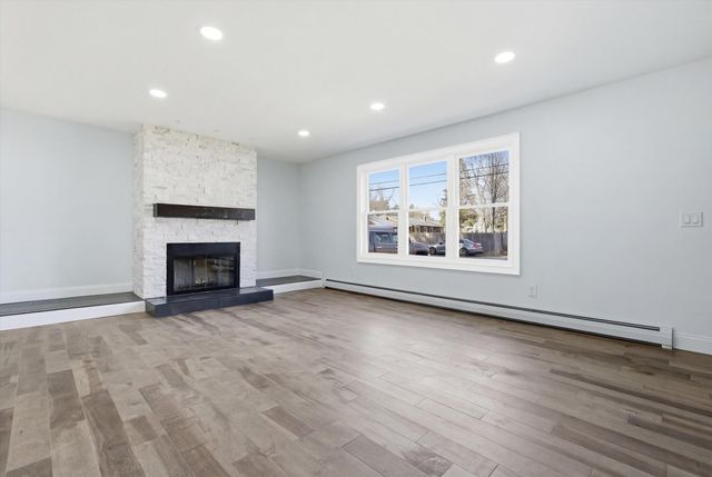 14 Ayer Circle, Seabrook, NH 03874
