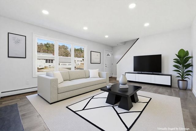 14 Ayer Circle, Seabrook, NH 03874