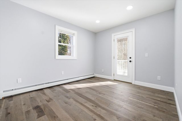 14 Ayer Circle, Seabrook, NH 03874