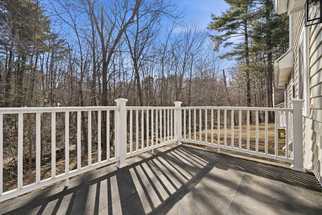 14 Ayer Circle, Seabrook, NH 03874