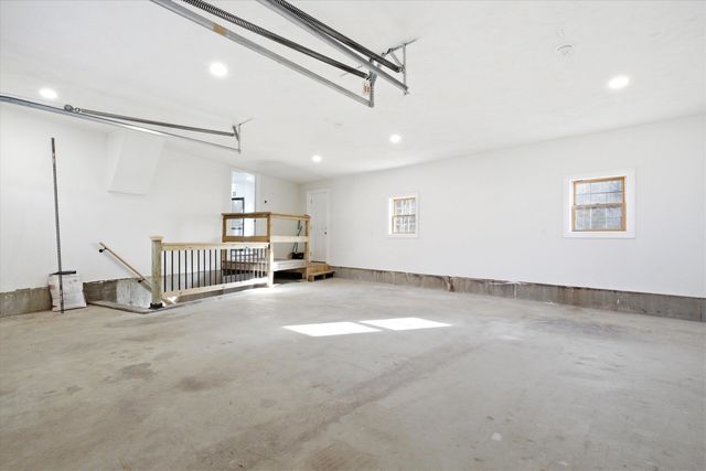 14 Ayer Circle, Seabrook, NH 03874