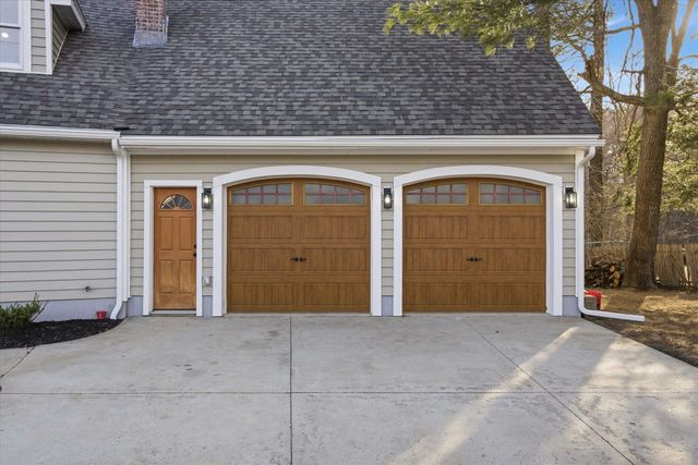 14 Ayer Circle, Seabrook, NH 03874