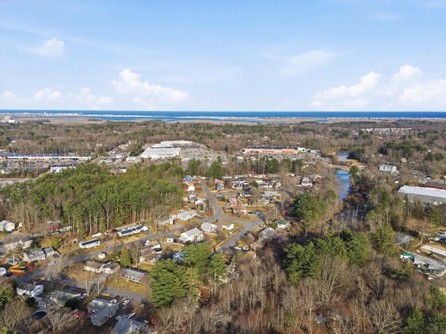 14 Ayer Circle, Seabrook, NH 03874