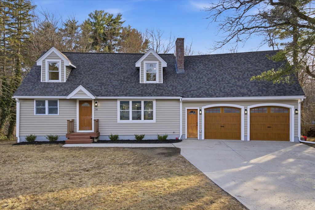 14 Ayer Circle, Seabrook, NH 03874
