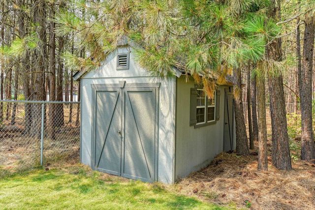 4309 E Pineglen Rd, Mead, WA 99021
