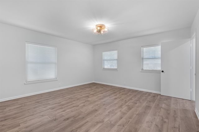 633 N Mckown Avenue, Sherman, TX 75092