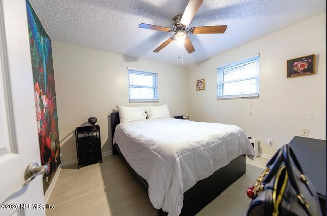 8037 PARENTAL Circle, Jacksonville, FL 32216