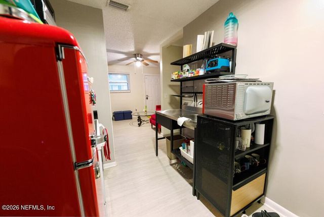 8037 PARENTAL Circle, Jacksonville, FL 32216