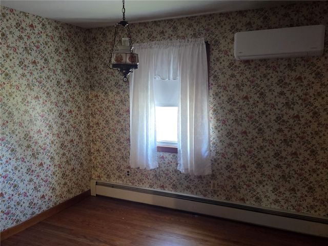 71 Fales Road, Bristol, RI 02809