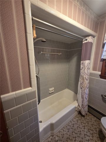 71 Fales Road, Bristol, RI 02809