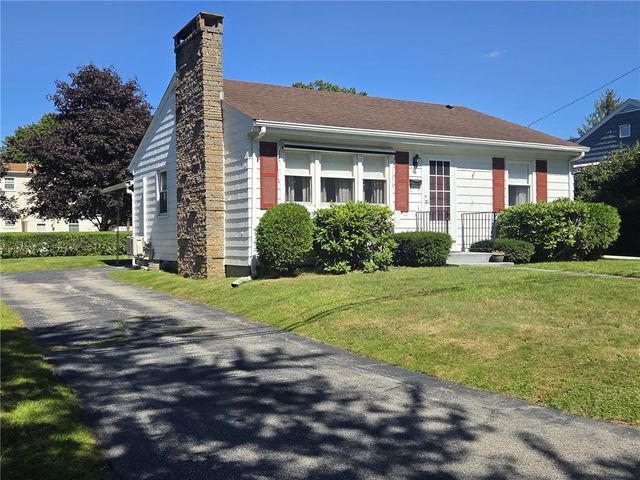 71 Fales Road, Bristol, RI 02809