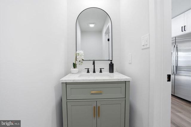 705 MERLIN, Bristol, PA 19007