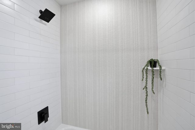 705 MERLIN, Bristol, PA 19007