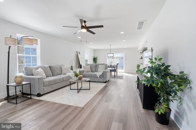 705 MERLIN, Bristol, PA 19007