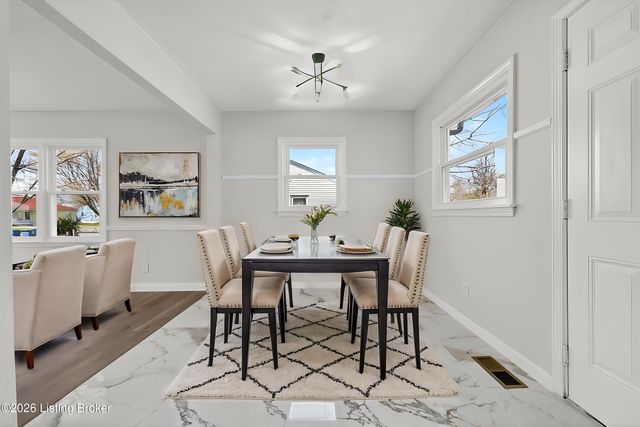 10413 Grafton Hall Rd, Louisville, KY 40272