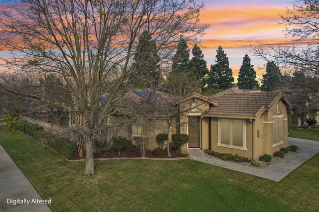 1040 Waterford Dr, West Sacramento, CA 95605