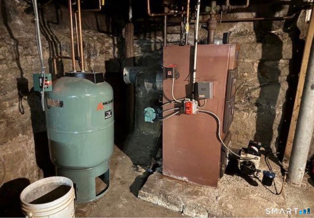 90 Falls Bashan Road, East Haddam, CT 06469