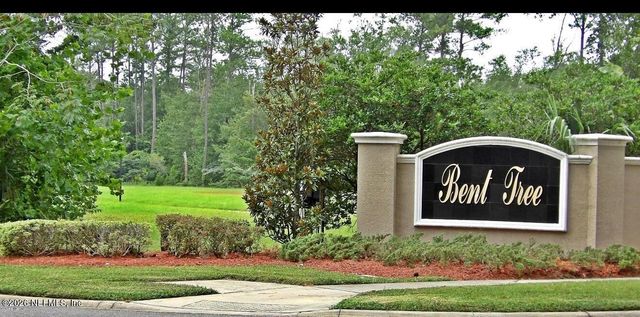 813 BENT BAUM Road, Jacksonville, FL 32205