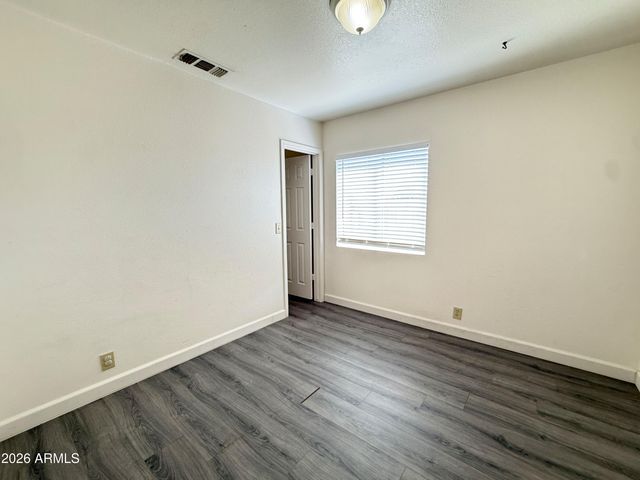 10225 W Windsor Boulevard, Glendale, AZ 85307