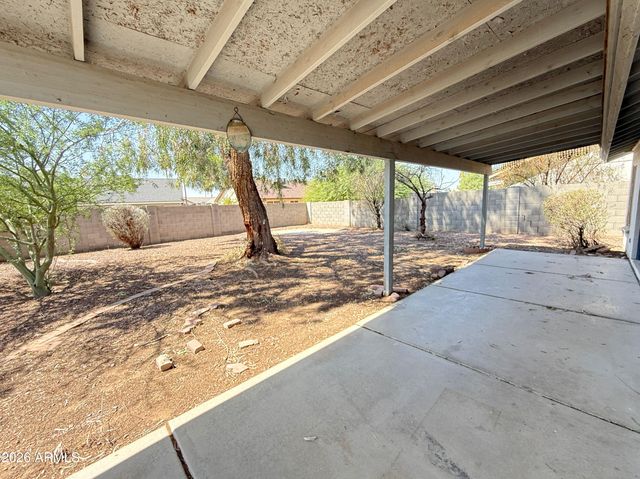10225 W Windsor Boulevard, Glendale, AZ 85307