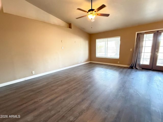 10225 W Windsor Boulevard, Glendale, AZ 85307