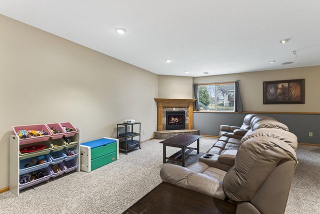 12748 Walter Drive, Rogers, MN 55374