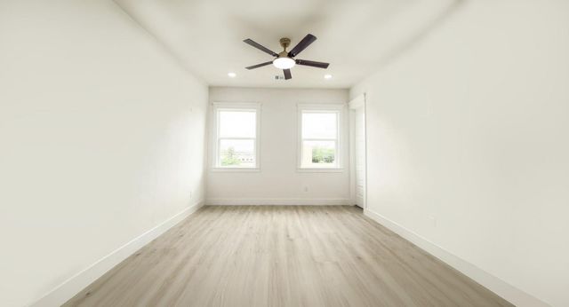 819 North Loop, Houston, TX 77022