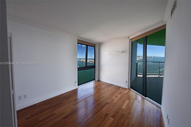 335 S Biscayne Boulevard 4112, Miami, FL 33131
