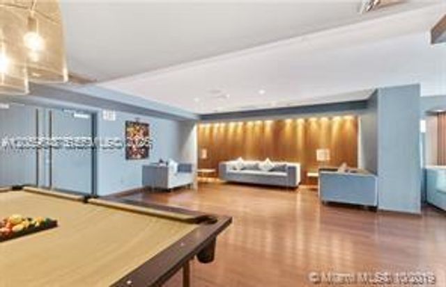 335 S Biscayne Boulevard 4112, Miami, FL 33131