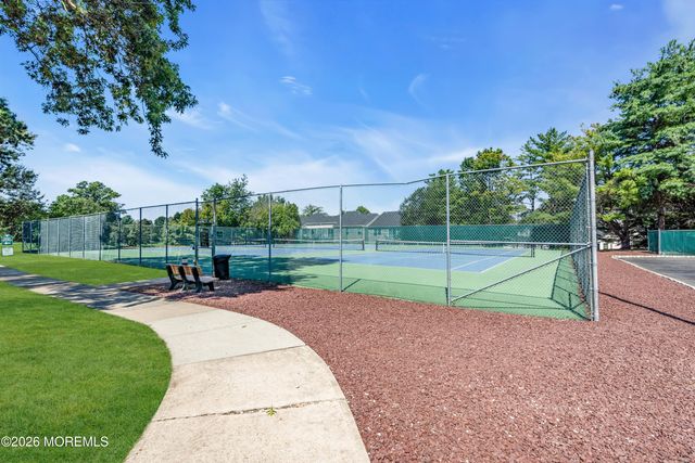 4 Aspen Lane, Freehold, NJ 07728