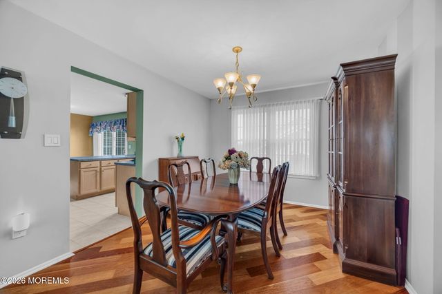 4 Aspen Lane, Freehold, NJ 07728