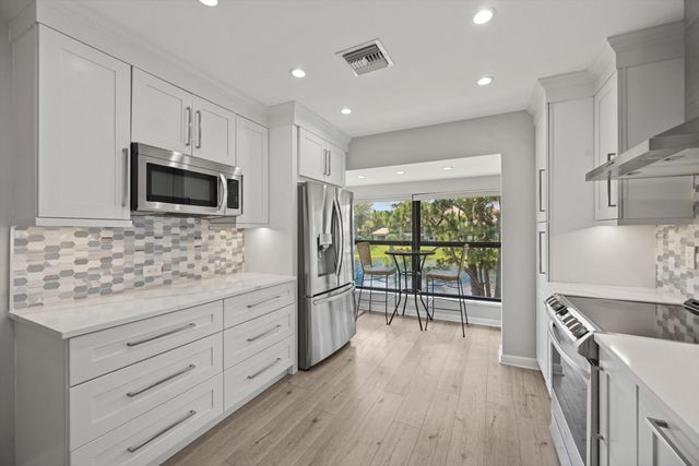 16695 N Traders Xing Crossing N 218, Jupiter, FL 33477