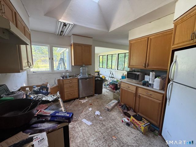 44 Winding Road, Madison, CT 06443