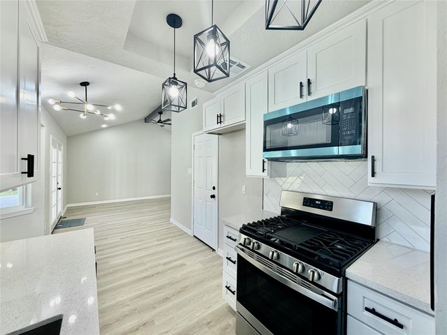 1710 Beaver Bend Road, Houston, TX 77088