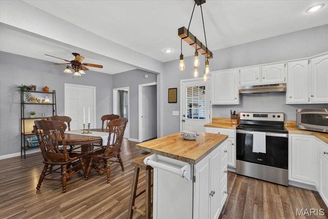 14 Lucinda Avenue, Belleville, IL 62221