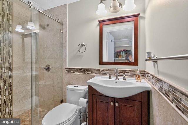 22621 GRIFFITH DR, Gaithersburg, MD 20882