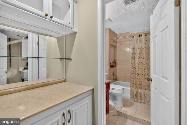22621 GRIFFITH DR, Gaithersburg, MD 20882