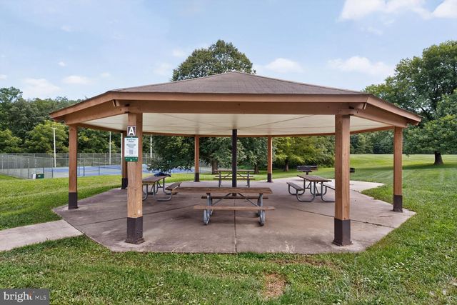 22621 GRIFFITH DR, Gaithersburg, MD 20882