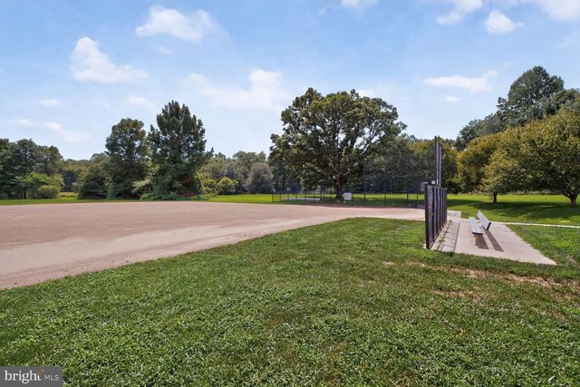 22621 GRIFFITH DR, Gaithersburg, MD 20882