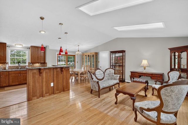 22621 GRIFFITH DR, Gaithersburg, MD 20882
