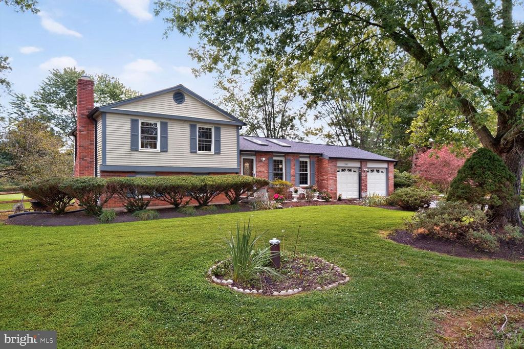 22621 GRIFFITH DR, Gaithersburg, MD 20882