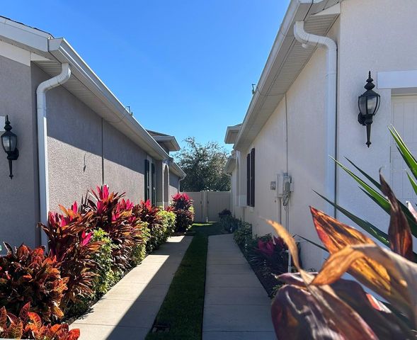 10647 HERON HIDEAWAY LOOP, Land O Lakes, FL 34638