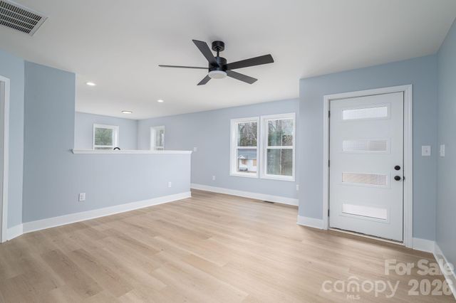 1010 E Catawba Street, Lincolnton, NC 28092