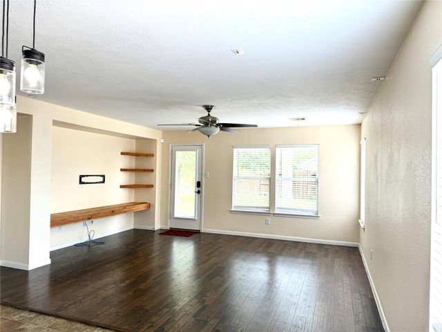 15906 Arapaho Bend Lane, Cypress, TX 77429