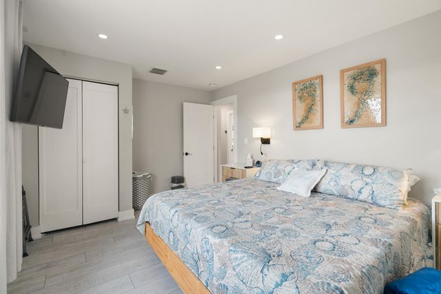 127 Seaside Avenue, Key Largo, FL 33037