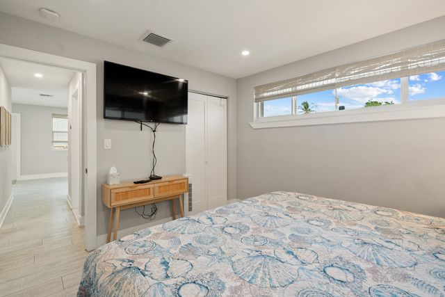 127 Seaside Avenue, Key Largo, FL 33037