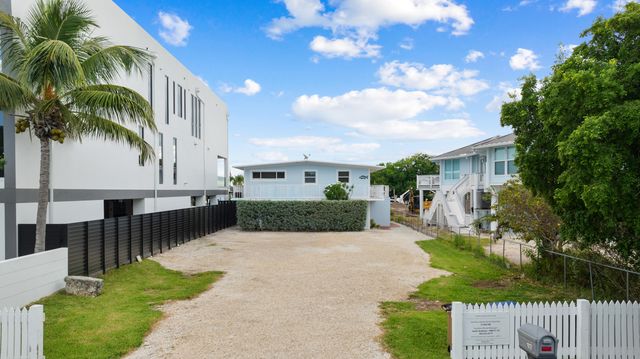 127 Seaside Avenue, Key Largo, FL 33037