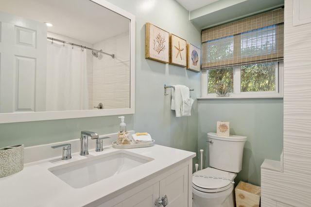 127 Seaside Avenue, Key Largo, FL 33037