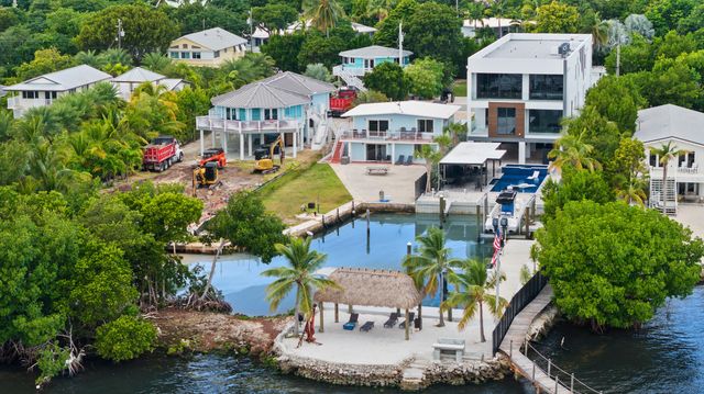 127 Seaside Avenue, Key Largo, FL 33037
