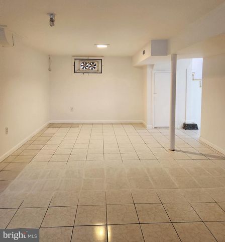 3207 BRYANT AVE, Baltimore, MD 21227